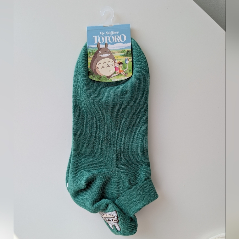 BNWT Nwt My Neighbor Totoro Embroidery Socks (New) W6-8, 2 Green Only